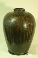 黑褐釉棋盤方格紋窄口豐肩式陶甕藏品圖，第1張