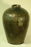 紅露酒印款黑褐釉拍打印紋窄口豐肩式陶甕藏品圖，第1張