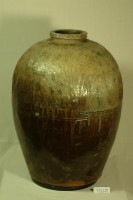 黑褐釉雙掛白釉拍打印紋窄口豐肩式陶甕藏品圖，第1張