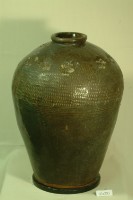 綠褐釉拍打印紋窄口豐肩式陶甕藏品圖，第1張