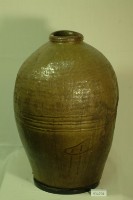 升字款淡褐綠釉拍打印紋窄口豐肩式陶甕藏品圖，第1張