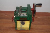 中藥材手搖把磨碎機藏品圖，第1張