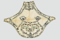 褐色吉祥繡樣肚兜藏品圖，第1張