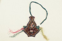 床前瓶形刺繡吊飾2件藏品圖，第1張