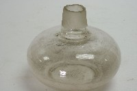 透明玻璃長頸橢圓形瓶藏品圖，第1張