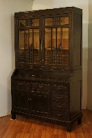 木製大型雙拉門抽屜式書櫃藏品圖，第2張