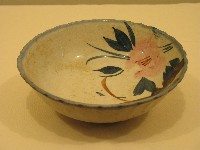 青口彩繪折枝花卉紋深腹蓮瓣型碗藏品圖，第1張