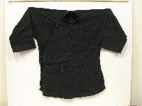 黑色素面上衣藏品圖，第1張