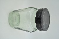 黑色塑膠蓋短頸透明玻璃罐藏品圖，第2張