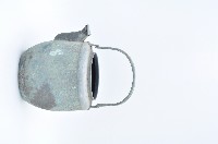 銅錫合金製帶蓋提樑茶壺（缺蓋）藏品圖，第1張