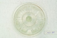 鈕蓋浮雕紋玻璃蓋碗藏品圖，第2張