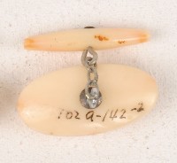 象牙袖扣組藏品圖，第1張