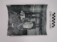黃則修攝原住民男女合影照藏品圖，第1張