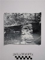 黃則修攝石板人頭櫃藏品圖，第1張