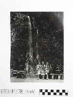 黃則修攝泰雅原住民女子合影照藏品圖，第1張