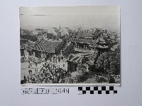 黃則修攝俯瞰龍山寺藏品圖，第1張