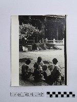 黃則修攝婦人與女童藏品圖，第1張