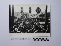 黃則修攝人群藏品圖，第1張