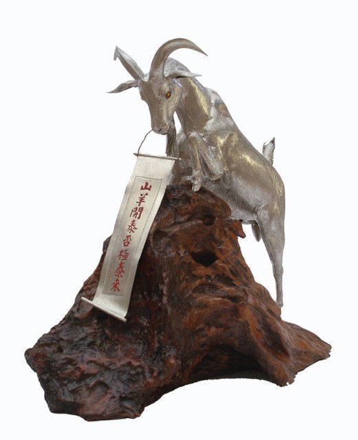 錫雕山羊開泰雕塑的圖片