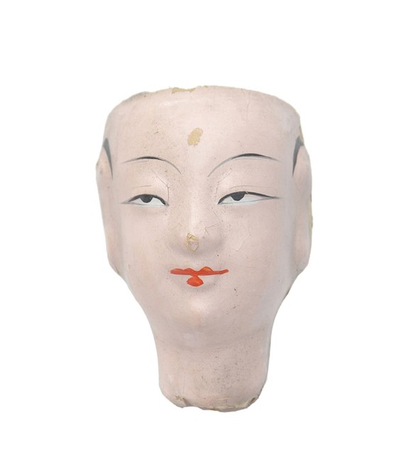 紙紮人臉孔紙糊面具的圖片