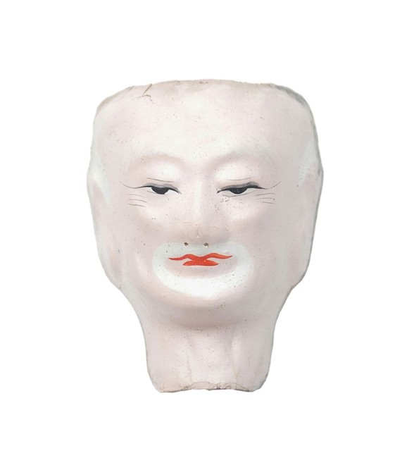 紙紮人臉孔紙糊面具的圖片