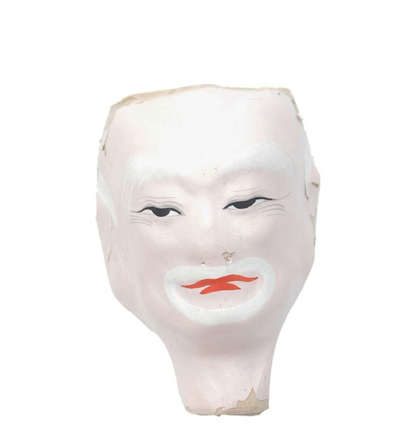 紙紮人臉孔紙糊面具的圖片
