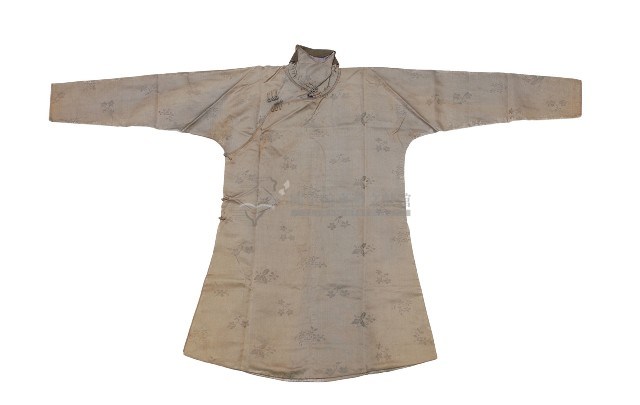 米色花卉繡樣婦女衫藏品圖，第1張