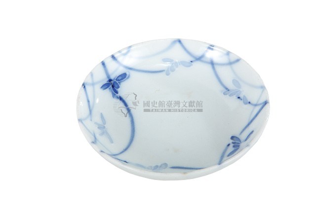 青花曲線蘭花紋盤藏品圖，第1張