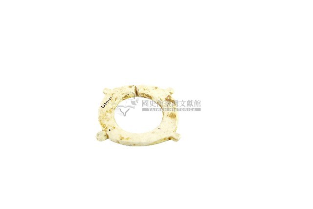 帶四突起玦形耳飾藏品圖，第1張