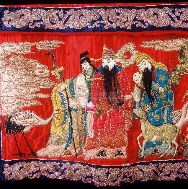 刺繡桌裙藏品圖，第2張
