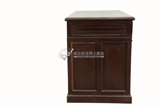 木製抽屜式ㄇ型書桌藏品圖，第4張