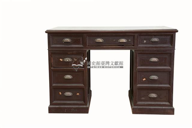 木製抽屜式ㄇ型書桌藏品圖，第1張