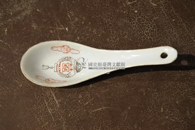 彩繪囍字燈籠福字雲紋平口湯匙藏品圖，第2張