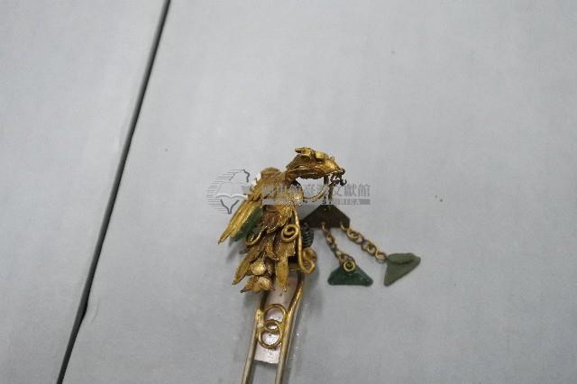 清代玉足鳳鳥鎏金髮釵藏品圖，第3張