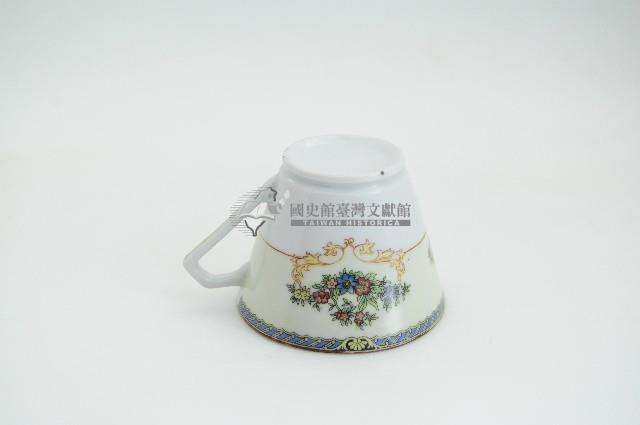 醬口五彩貼花折枝花卉紋咖啡杯藏品圖，第3張