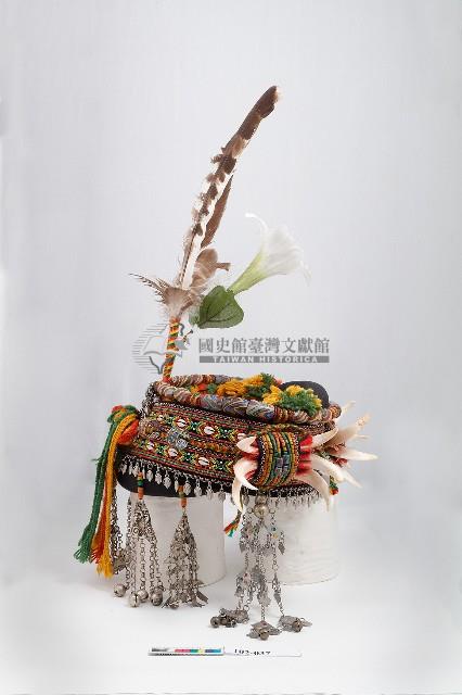 排灣族傳統女頭冠藏品圖，第3張