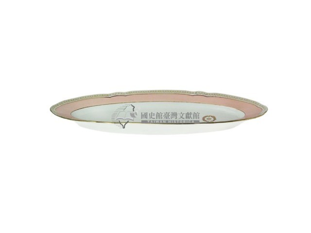 金邊花口粉彩府徽章款瓷盤藏品圖，第3張