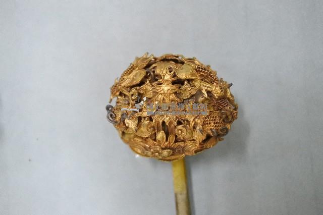 清代雙龍環塔之鎏金髮簪藏品圖，第3張
