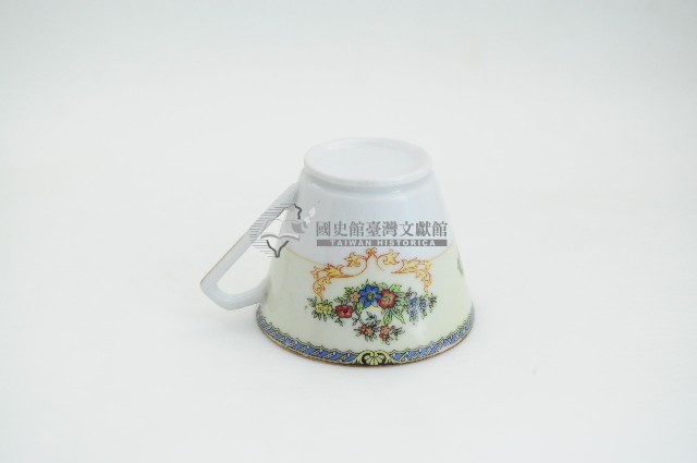 醬口五彩貼花折枝花卉紋咖啡杯藏品圖，第3張
