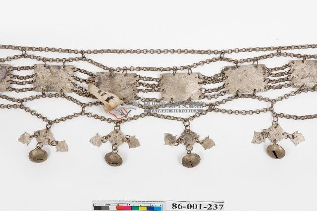 卑南族金屬製飾品藏品圖，第3張