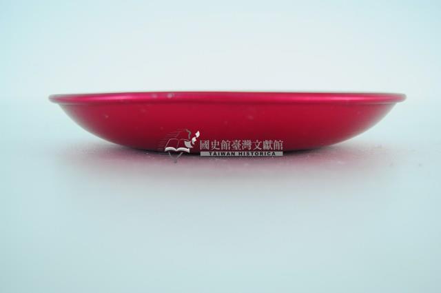 紅地白折枝菊花紋鋁製疊藏品圖，第3張