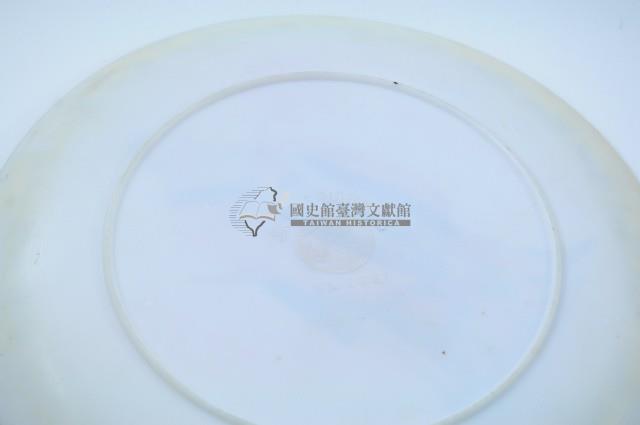 彩繪至聖先師紋塑膠盤藏品圖，第3張