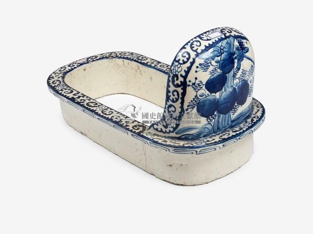 陶製藍白蹲式馬桶藏品圖，第1張