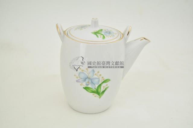 金邊帶蓋彩繪折枝花卉紋直筒型雙耳瓷壺藏品圖，第3張