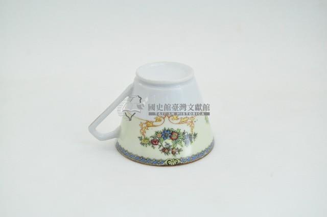 醬口五彩貼花折枝花卉紋咖啡杯藏品圖，第3張