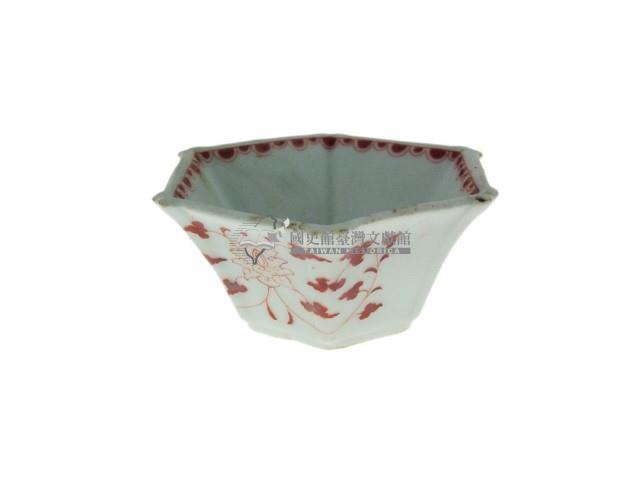 釉裡紅折枝寶相花八角型小型碗（多組）藏品圖，第3張