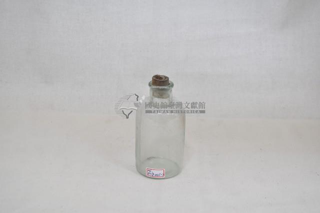 廣口短頸圓形玻璃藥瓶（一組兩件）藏品圖，第3張