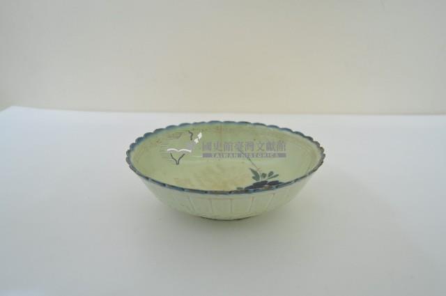 釉上彩折枝花卉紋缽藏品圖，第3張