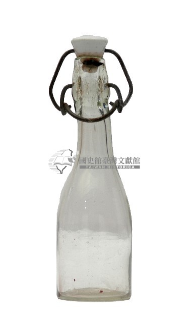透明直頸活動鈕塞玻璃瓶藏品圖，第1張