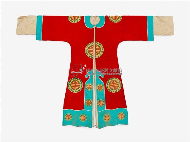 紅色印字長擺戲服藏品圖，第1張